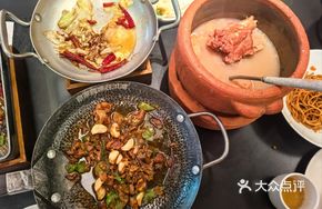 Stir-Fried Screw Pepper with No.1 Local Pork