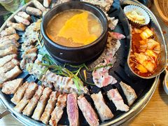 -江南猪肉商会无限续吃(弘大店)