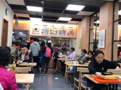 大堂-筋饼豆腐脑一绝