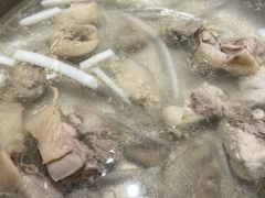 -喃喃椰·糟粕醋·椰子鸡火锅(七堡花园店)