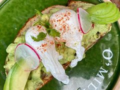 有机水波蛋牛油果乡村吐司-O'mills Sourdough Bakery&Bistro(永嘉路店)