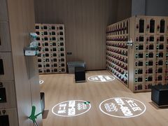 -涨巢·潮玩水疗局