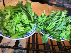 -东巴谷野生菌火锅餐厅