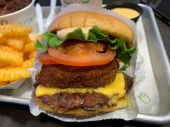 芝士牛肉蘑菇堡-Shake Shack(西单大悦城店)