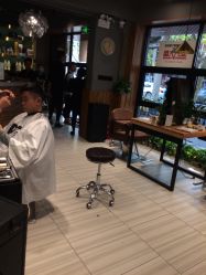-PE SALON