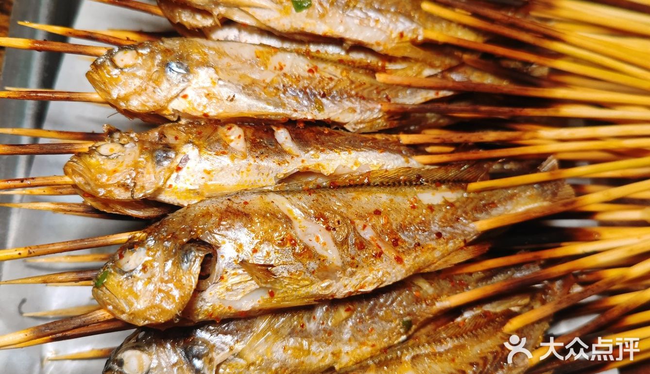 与众不同的网红海鲜烧烤 · 炭秘小黄鱼 美味吃不停!