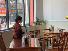 靠窗位-姚记面馆(瑶琳路店)