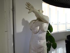林森·雕塑《挤压1》-上海虹桥当代艺术馆
