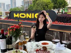 -MONICH牛排融合餐厅(和义大道购物中心店)