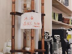 -白鹅咖啡(金城花园店)