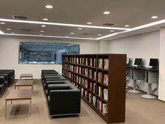 -北京鹏龙大道奔驰4S店(纪家庙店)