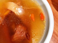 -有红鸡毛店·川菜(建设路店)