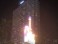 -必胜客(WOW中心城店)