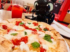 -城市大道红炉披萨烘焙坊