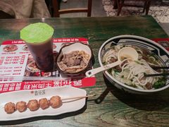 -鑫花溪牛肉米粉(东环大润发店)
