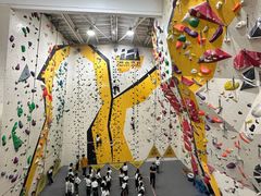 -问山MountQuest攀岩馆