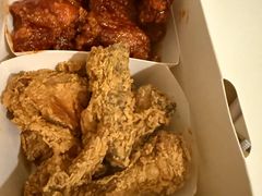 -BHC炸鸡(明洞总店)