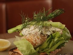 炸海鲈鱼三明治-BOR Eatery(安福路店)