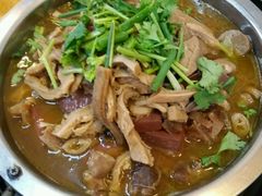 -欢乐牛香(东海二路店)