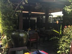 -Dash Teak House
