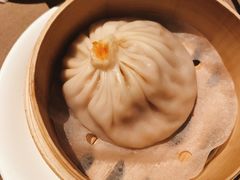 蟹粉小笼包-夜上海(新天地店)