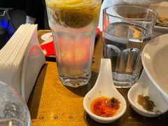 咸柠七-漆黑觉米粉(三里屯店)