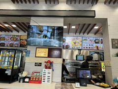 -老娘舅餐厅(黄龙体育中心店)