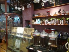 -佳品超市(三亚华庭店)