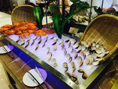 -南湖名都·景湖轩全日制餐厅·海鲜自助·东南亚风味·临湖而食