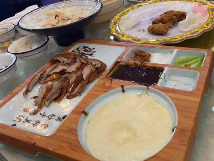 鸿兴楼饭庄(江都路)-"鸿兴楼的早餐菱角汤味道很赞的,而且他家会.