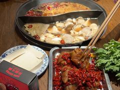 -萍姐火锅·公路夜市(武汉首店)