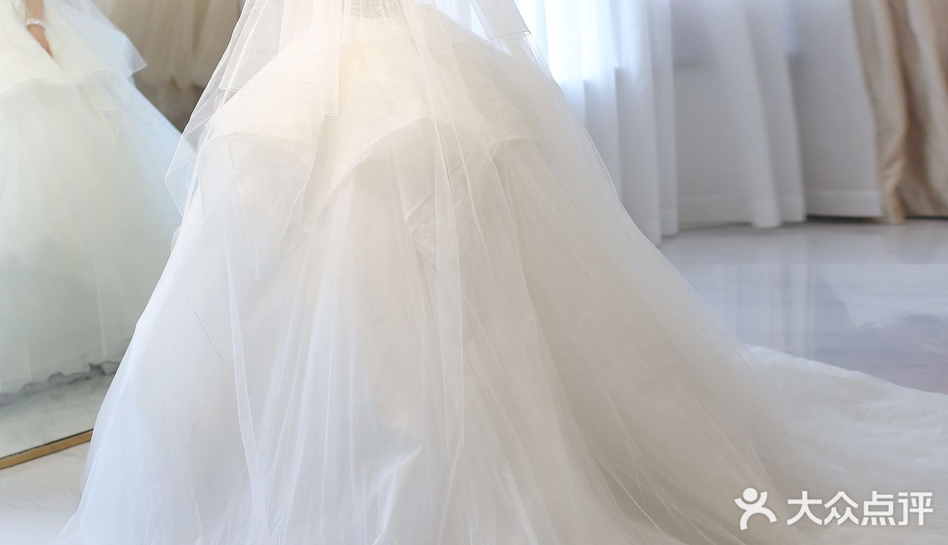 怪你过分美丽 | 体验长袖婚纱的温柔 婚纱