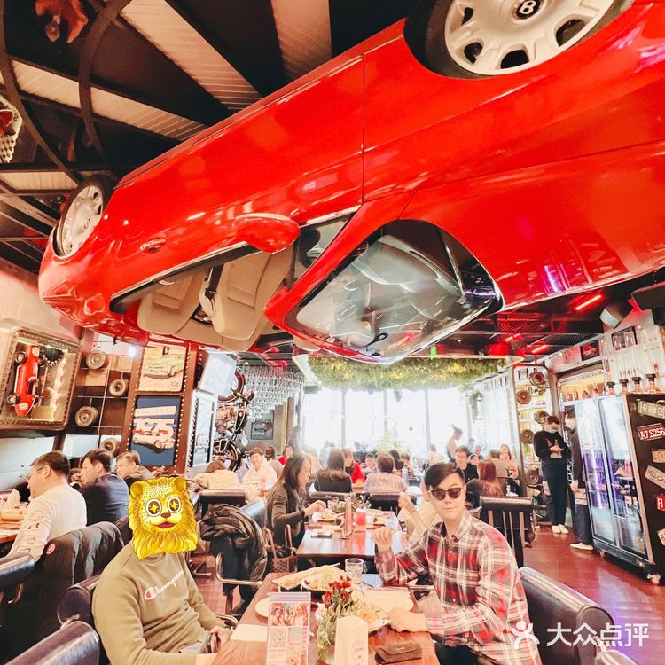 北京探店丨坐在600万宾利下就餐是种怎样的体验？🏎🏎