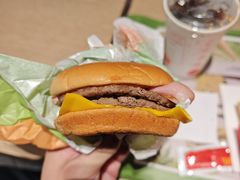 -麦当劳(华贸天地店)