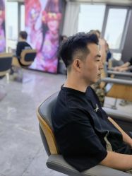 -藤野造型烫发染发