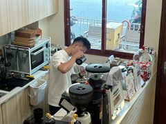 -SAFARI COFFEE