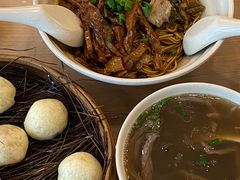 -佬钱湾仔(衣裳街店)