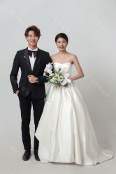 -雨墨婚纱摄影工作室