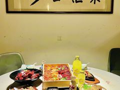 -聚汇三少·龙虾·中餐厅(莫邪路新天地店)