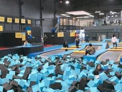 -Bounce Factory 反弹工厂蹦床公园(佛山店)