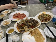 -四川小胡子海鲜(丁村万人海鲜广场店)