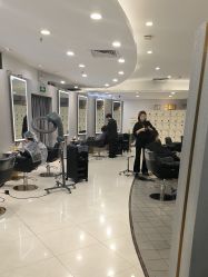 点击看大图 -八佰伴8008星级形象店
