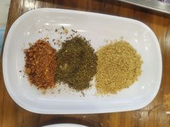 -哈尔滨小酒馆·鲜肉现穿自助烧烤(康新花园店)