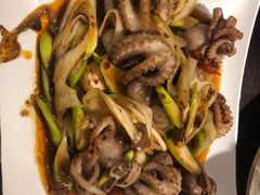 爆炒八爪鱼-臻鲜燕海鲜融合餐厅(金陵style店)
