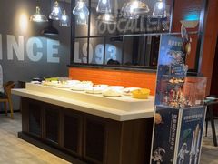 自助取餐区-豪客来牛排(空港华联店)
