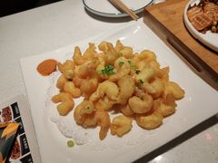 软炸虾仁-闫府私房菜·百年鲁菜(恒隆店)