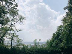 -灵岩山风景区