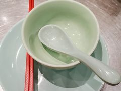 -潮界(LU·ONE凯德晶萃广场店)