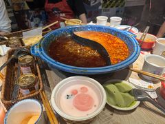 -王歘歘·chuǎ火锅(五道营店)