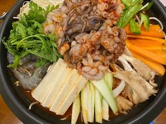 -青瓦餐厅·生鱼片·韩园烤肉(西塔店)